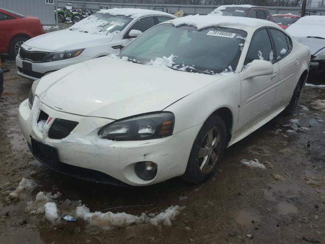 2G2WP552681117339 - 2008 PONTIAC GRAND PRIX WHITE photo 2