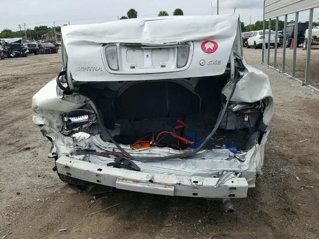 3N1CB51DXYL309692 - 2000 NISSAN SENTRA BAS WHITE photo 9