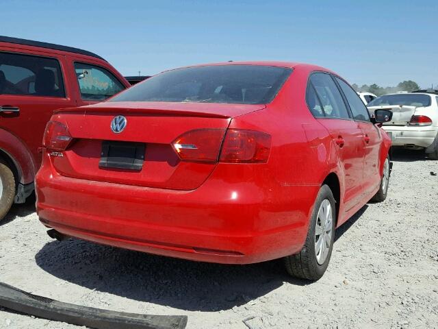 3VW2K7AJ0DM228521 - 2013 VOLKSWAGEN JETTA BASE RED photo 4