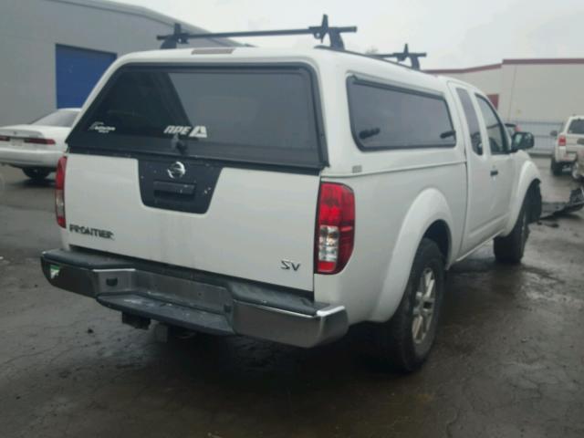 1N6AD0CU1FN728653 - 2015 NISSAN FRONTIER S WHITE photo 4