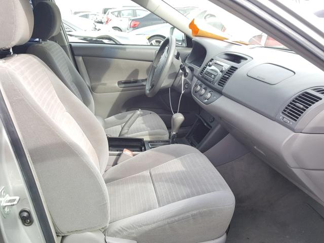 4T1BF32K16U623406 - 2006 TOYOTA CAMRY LE SILVER photo 5