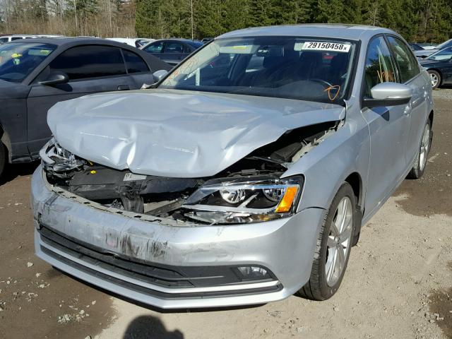 3VWLA7AJ8FM229197 - 2015 VOLKSWAGEN JETTA TDI SILVER photo 2