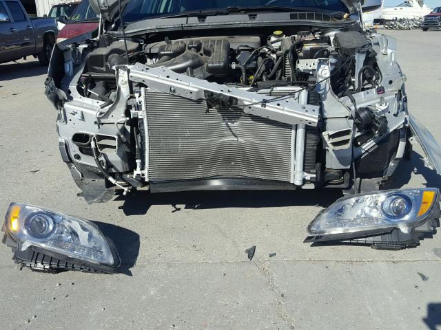 1G4PS5SK7E4180268 - 2014 BUICK VERANO SILVER photo 9