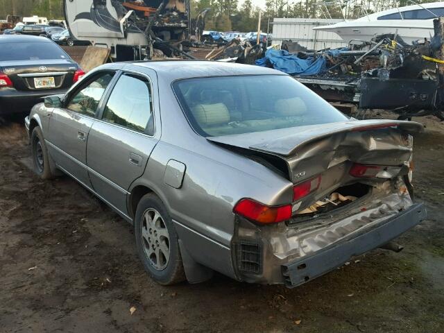 4T1BF28K6XU084171 - 1999 TOYOTA CAMRY LE ბეჟი ფოტო 2