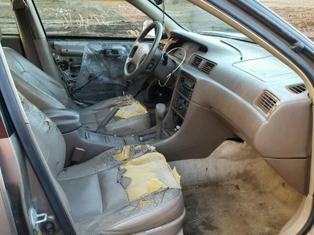 4T1BF28K6XU084171 - 1999 TOYOTA CAMRY LE BEIGE photo 4