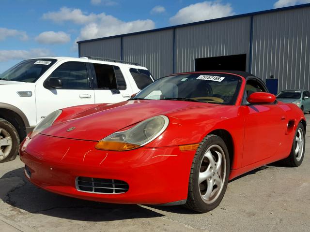 WP0CA2980YU623511 - 2000 PORSCHE BOXSTER RED photo 2