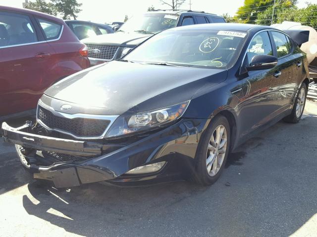 5XXGM4A72DG207824 - 2013 KIA OPTIMA LX BLACK photo 2