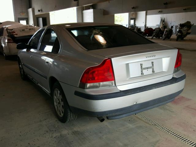 YV1RS61R812043731 - 2001 VOLVO S60 SILVER photo 3