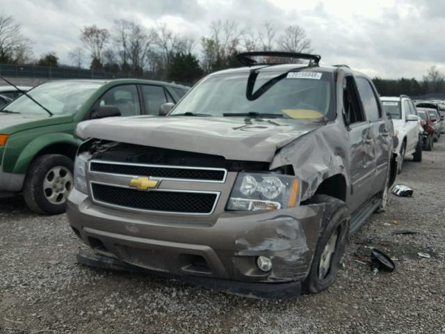 1GNSKBE04BR189443 - 2011 CHEVROLET TAHOE K150 GRAY photo 2