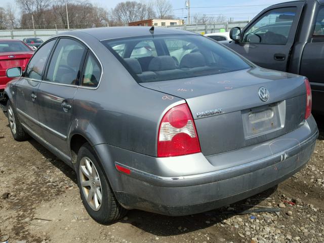 WVWPD63B14E033844 - 2004 VOLKSWAGEN PASSAT GLS GRAY photo 3