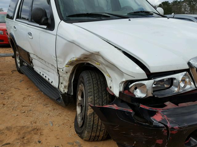 5LMEU27R32LJ07242 - 2002 LINCOLN NAVIGATOR თეთრი ფოტო 9