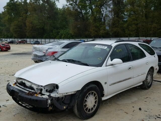 1FAFP58S8XA254588 - 1999 FORD TAURUS SE WHITE photo 2