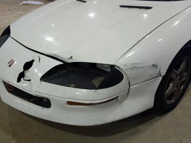 2G1FP22K0V2120119 - 1997 CHEVROLET CAMARO BAS 白色 照片 9