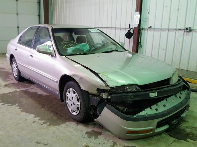 1HGCD5693TA212654 - 1996 HONDA ACCORD VAL SILVER photo 1