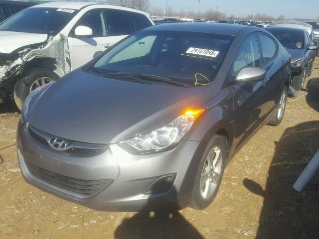 5NPDH4AE3DH261787 - 2013 HYUNDAI ELANTRA GL SILVER photo 2