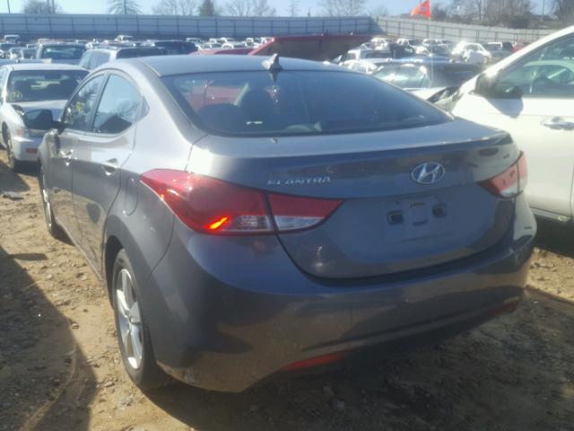 5NPDH4AE3DH261787 - 2013 HYUNDAI ELANTRA GL SILVER photo 3