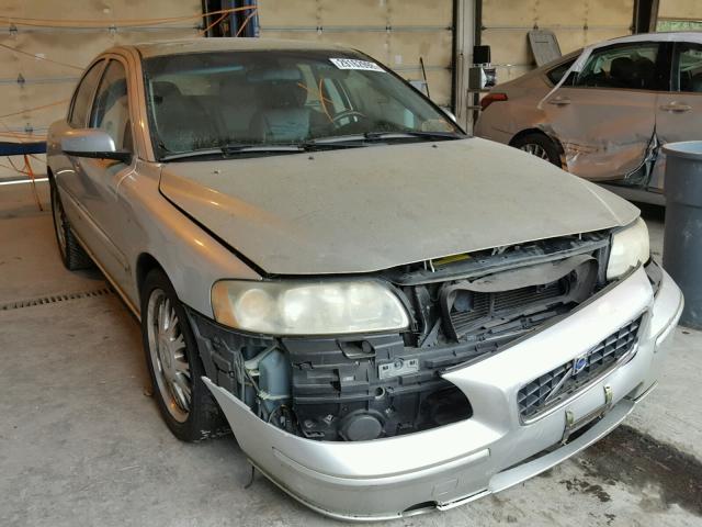 YV1RS592552425285 - 2005 VOLVO S60 2.5T SILVER photo 1