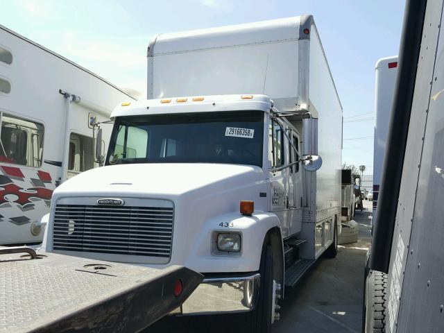 1FVABSAK42DJ75877 - 2002 FREIGHTLINER MEDIUM CON WHITE photo 2