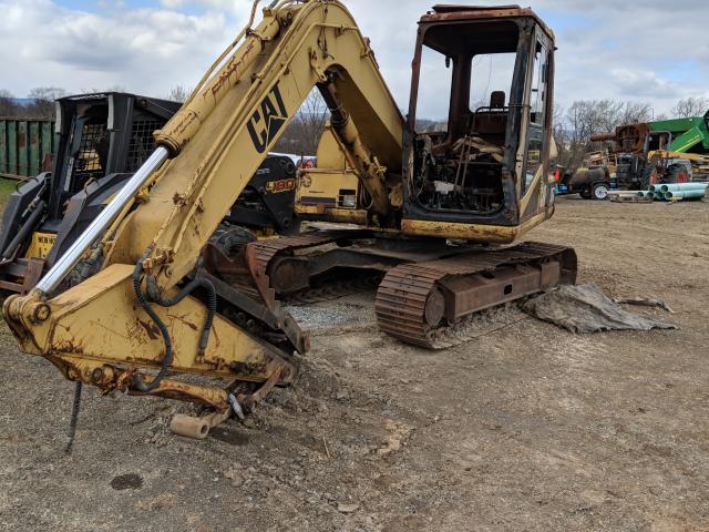 9ZL03444 - 1997 CATERPILLAR EXCAVATOR YELLOW photo 2