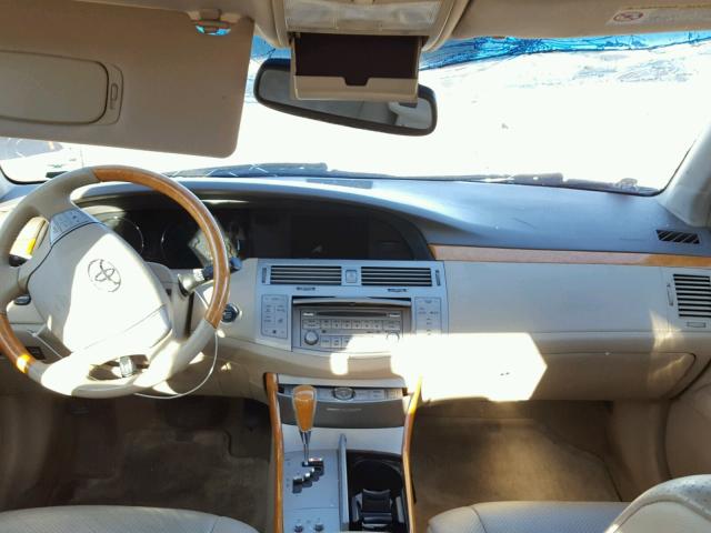 4T1BK36B25U007816 - 2005 TOYOTA AVALON XL GOLD photo 9