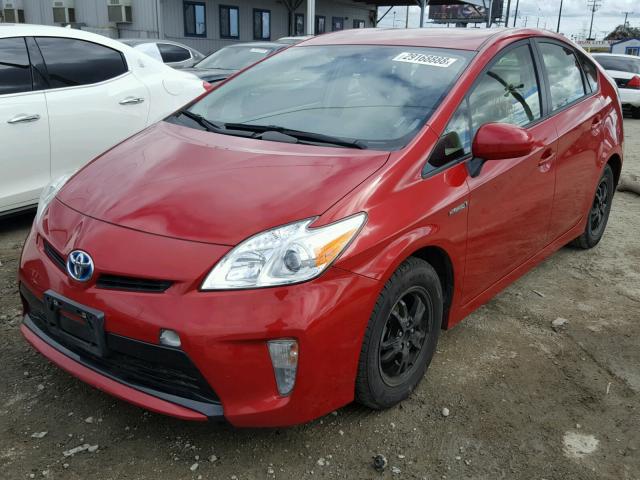 JTDKN3DU7E0362083 - 2014 TOYOTA PRIUS RED photo 2