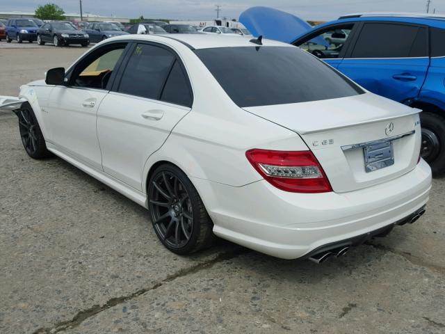 WDDGF77X58F158681 - 2008 MERCEDES-BENZ C 63 AMG WHITE photo 3