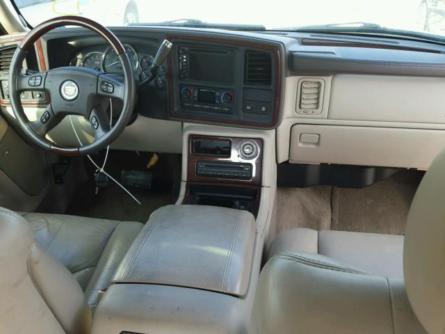 1GYEK63N85R253025 - 2005 CADILLAC ESCALADE L WHITE photo 9