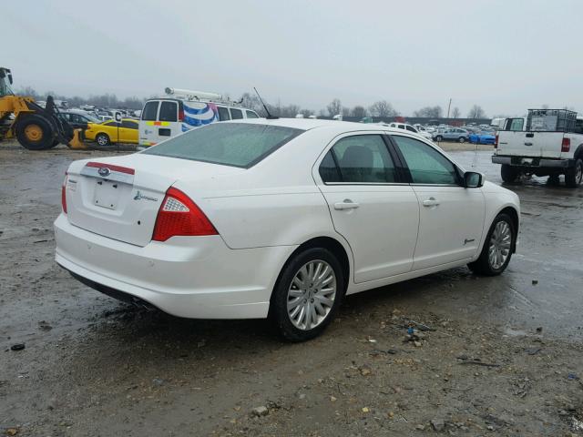 3FADP0L39CR280868 - 2012 FORD FUSION HYB WHITE photo 4