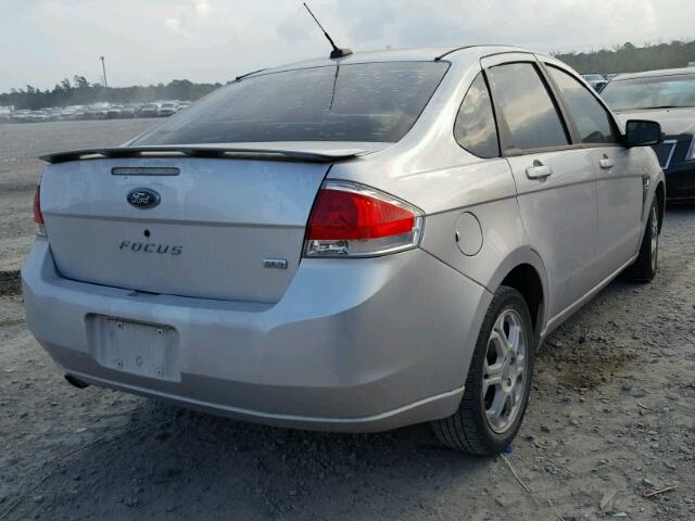 1FAHP35N78W157687 - 2008 FORD FOCUS SE SILVER photo 4