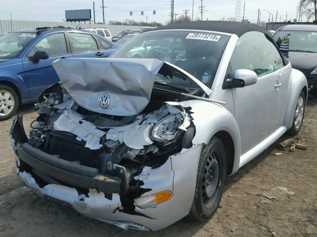 3VWCK21YX3M330489 - 2003 VOLKSWAGEN NEW BEETLE ვერცხლისფერი ფოტო 2