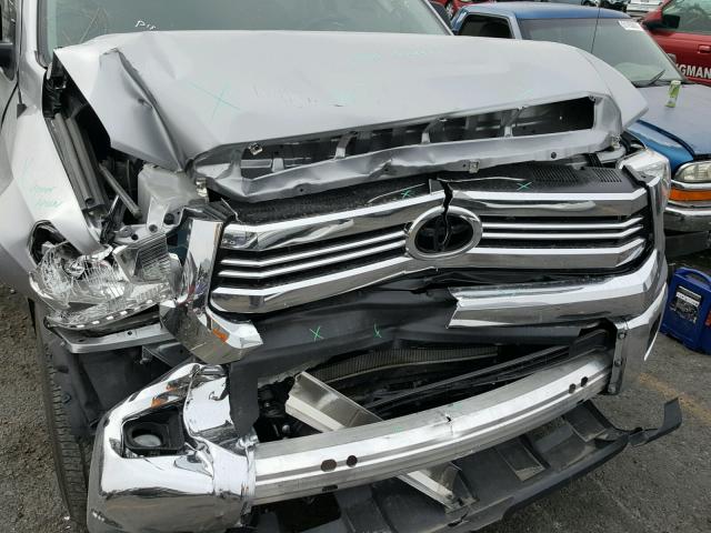 5TFEW5F16HX225169 - 2017 TOYOTA TUNDRA CRE SILVER photo 7