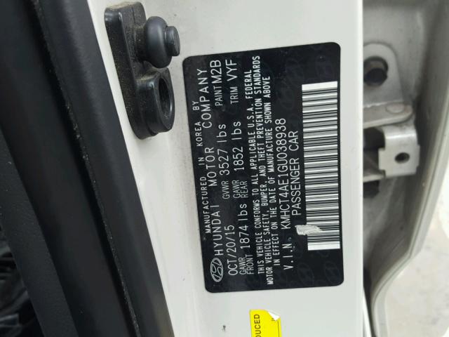 KMHCT4AE1GU038938 - 2016 HYUNDAI ACCENT SE WHITE photo 10