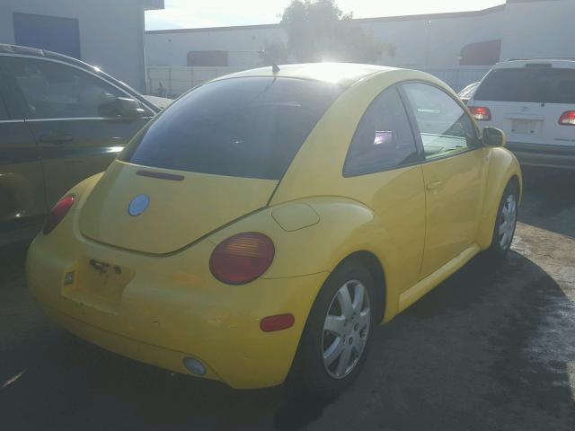 3VWBK21C42M445121 - 2002 VOLKSWAGEN NEW BEETLE 黄色 照片 4