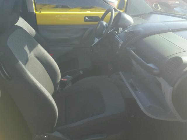 3VWBK21C42M445121 - 2002 VOLKSWAGEN NEW BEETLE 黄色 照片 5