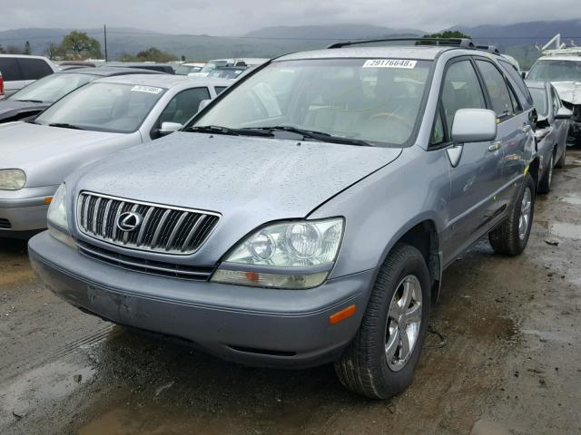 JTJHF10U920256745 - 2002 LEXUS RX 300 GRAY photo 2