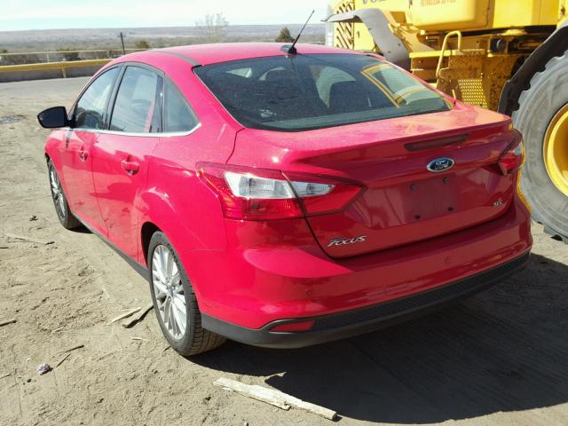 1FAHP3H27CL337893 - 2012 FORD FOCUS SEL RED photo 3