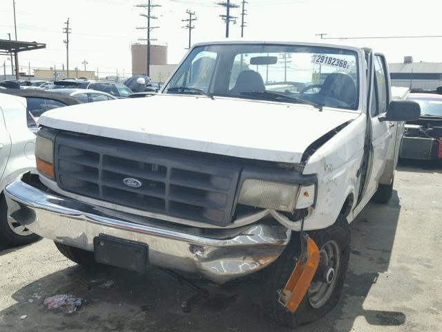 2FTHF26H1TCA62014 - 1996 FORD F250 WHITE photo 2