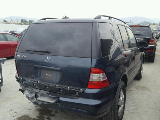 4JGAB54E43A384134 - 2003 MERCEDES-BENZ ML 320 BLUE photo 4