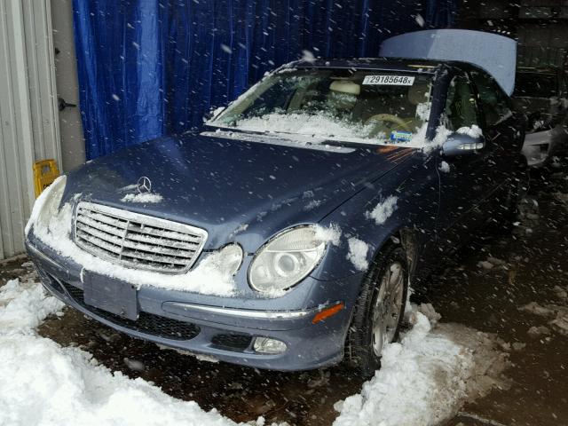 WDBUF65J53A363606 - 2003 MERCEDES-BENZ E 320 BLUE photo 2