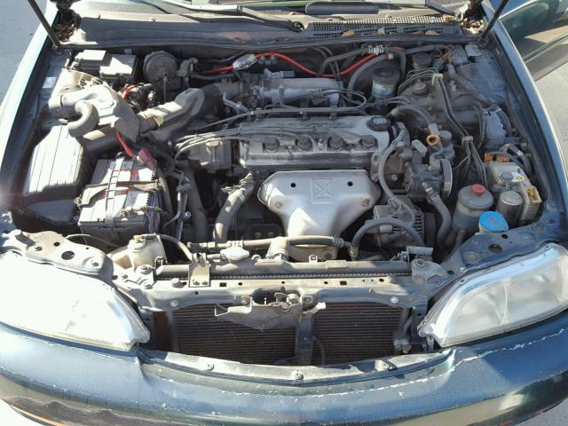 19UYA1157VL011634 - 1997 ACURA 2.2CL GREEN photo 7