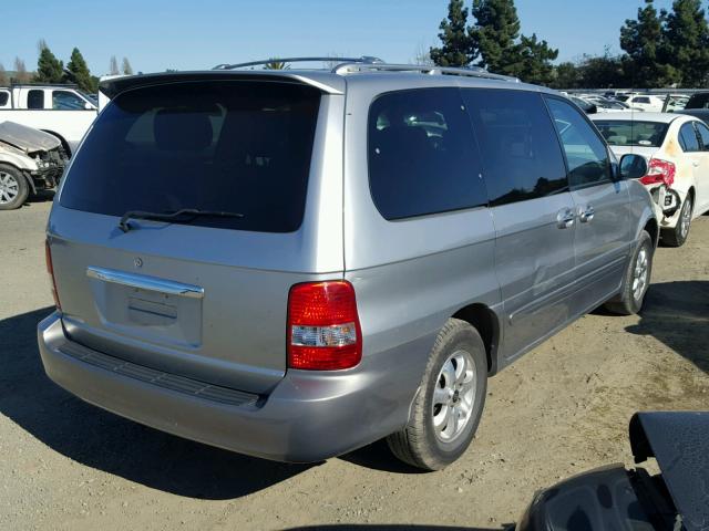 KNDUP131946515279 - 2004 KIA SEDONA EX SILVER photo 4