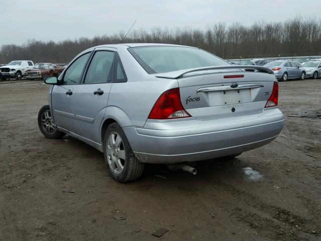 1FAFP38362W198935 - 2002 FORD FOCUS ZTS SILVER photo 3