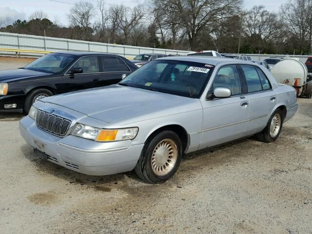 2MEFM75W4XX600051 - 1999 MERCURY GRAND MARQ SILVER photo 2