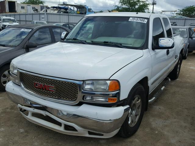 1GTEC19V42Z237011 - 2002 GMC NEW SIERRA WHITE photo 2