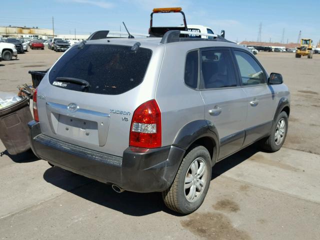 KM8JN12DX6U381686 - 2006 HYUNDAI TUCSON GLS SILVER photo 4