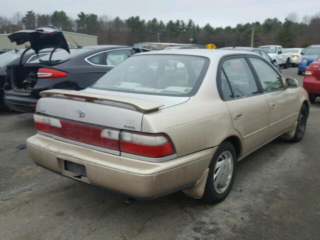 2T1BB02E8TC153229 - 1996 TOYOTA COROLLA DX GOLD photo 4