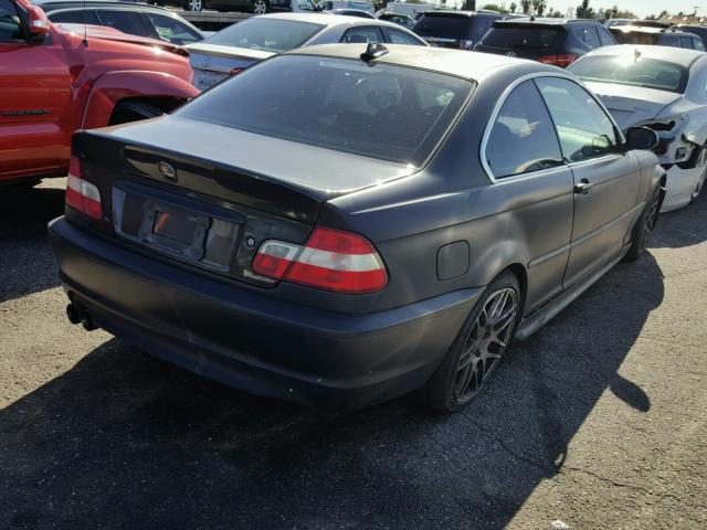 WBABN53471JU33880 - 2001 BMW 330 CI BLACK photo 4