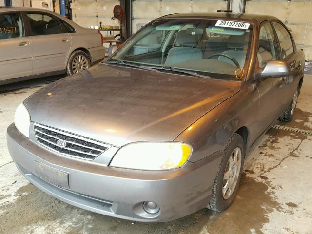 KNAFB121425144542 - 2002 KIA SPECTRA BA GRAY photo 2