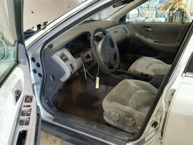 JHMCG56442C005735 - 2002 HONDA ACCORD LX SILVER photo 9