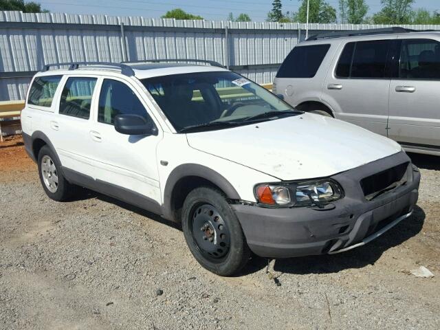 YV1SZ59H841136570 - 2004 VOLVO XC70 WHITE photo 1